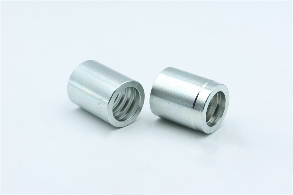 00110系列SAE 100 R1 AT/EN 853 1SN软管套筒